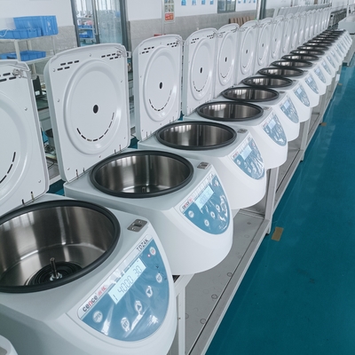سانتریفوژ کم سرعت Cence TDZ4-WS با سرعت 4000 دور در دقیقه و ظرفیت 12x20 میلی‌لیتر