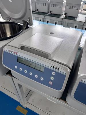 سانتریفوژ Cence L420-A با سرعت کم، ظرفیت 12x20 میلی‌لیتر، 4200 دور در دقیقه