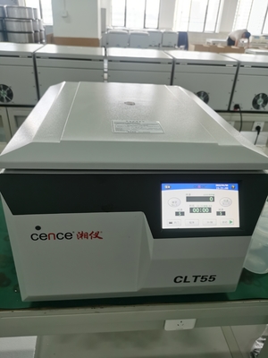 سانتریفیوژ بانک خون Cence CLT55 با سرعت 5500 دور در دقیقه و ظرفیت 4x750 میلی‌لیتر